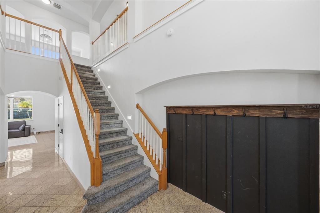 На продажу: $699,900 (6 спален, 3 ванн, 3696 Квадратных фут)