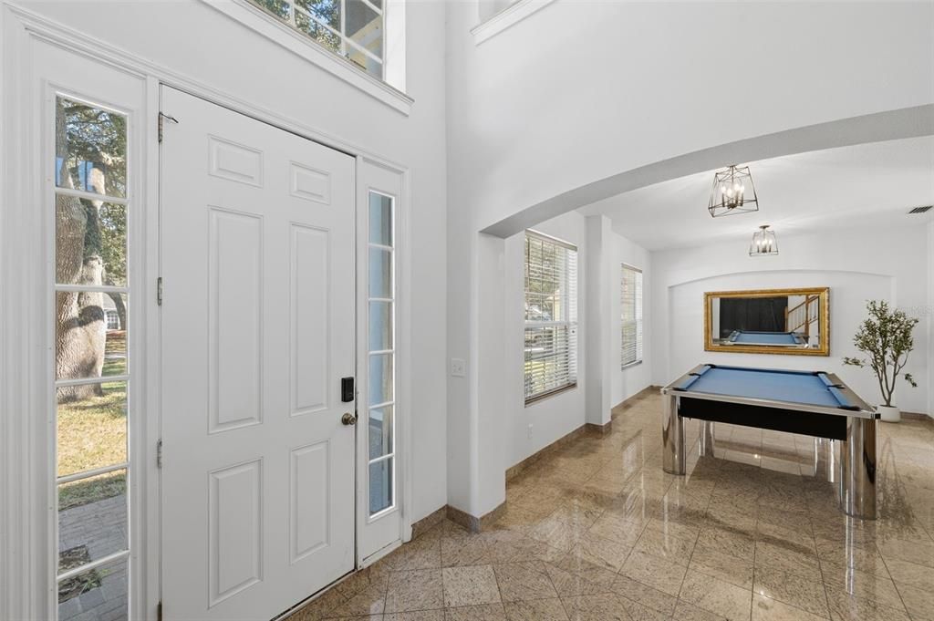 На продажу: $699,900 (6 спален, 3 ванн, 3696 Квадратных фут)