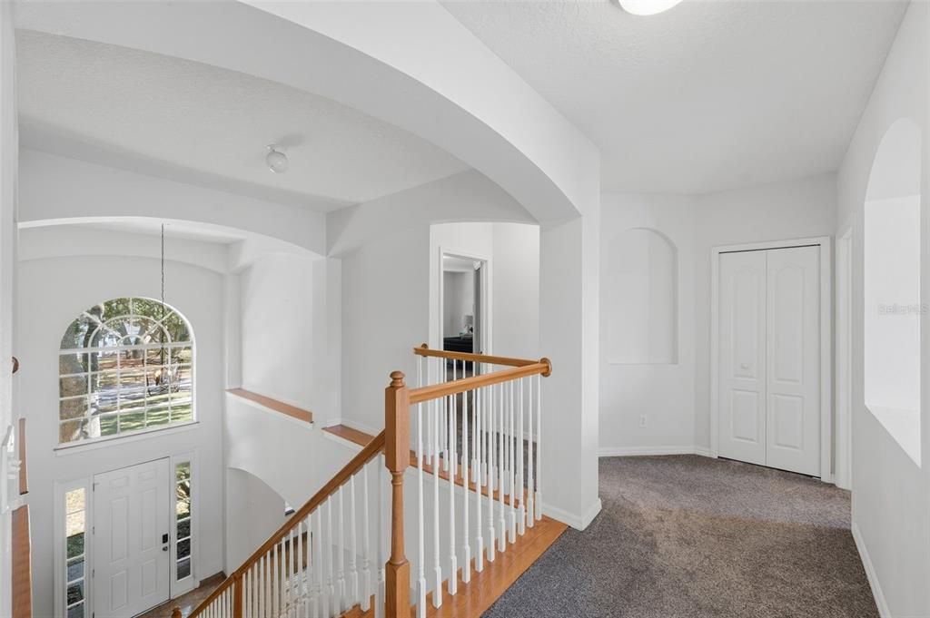 На продажу: $699,900 (6 спален, 3 ванн, 3696 Квадратных фут)
