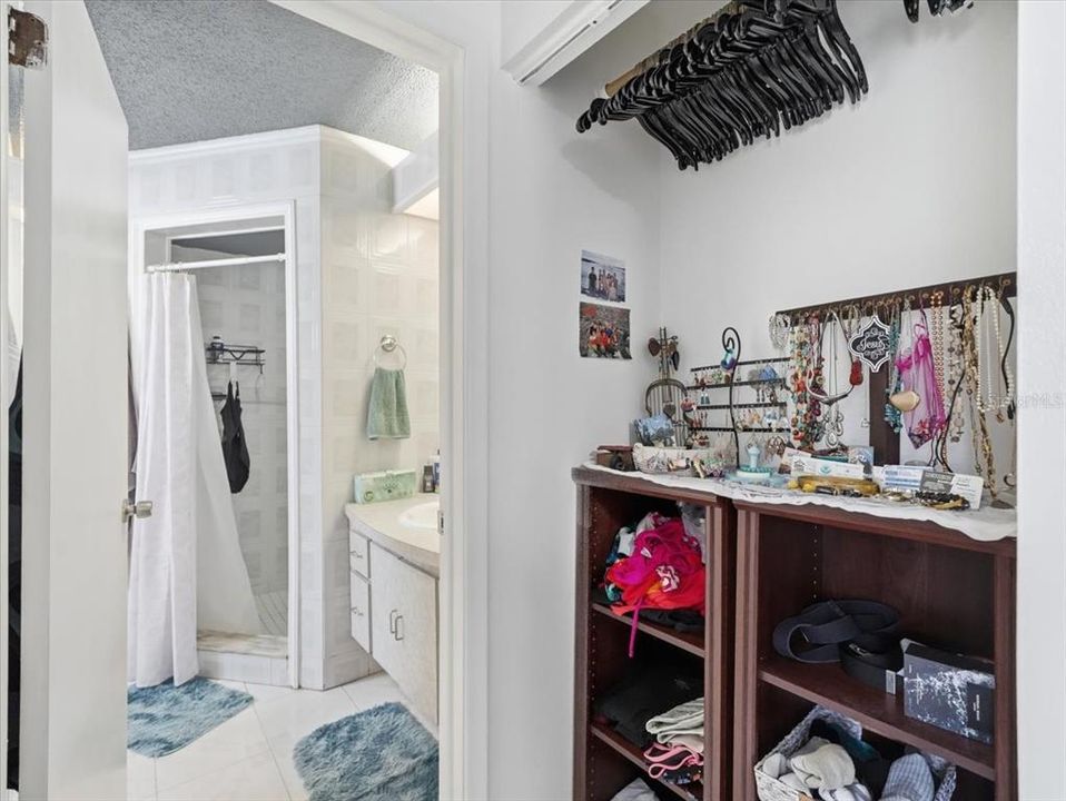 На продажу: $325,000 (3 спален, 2 ванн, 1499 Квадратных фут)