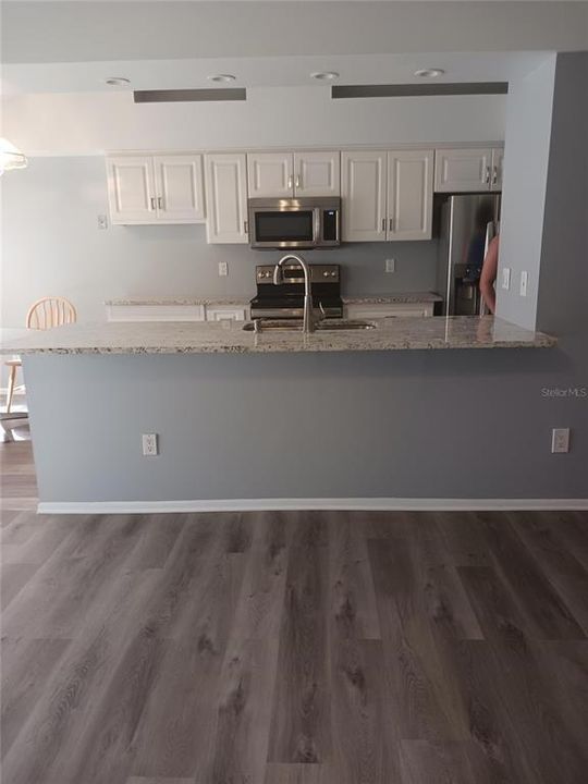For Rent: $2,300 (3 beds, 2 baths, 1468 Square Feet)