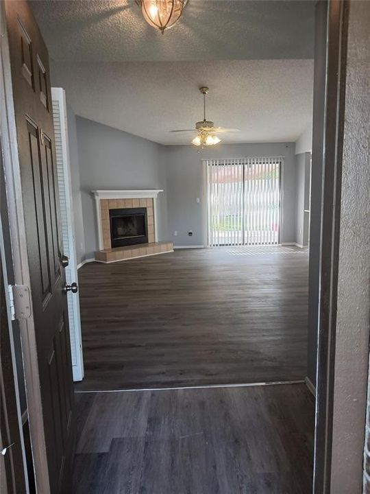 For Rent: $2,300 (3 beds, 2 baths, 1468 Square Feet)