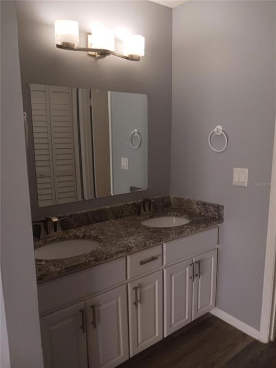 For Rent: $2,300 (3 beds, 2 baths, 1468 Square Feet)