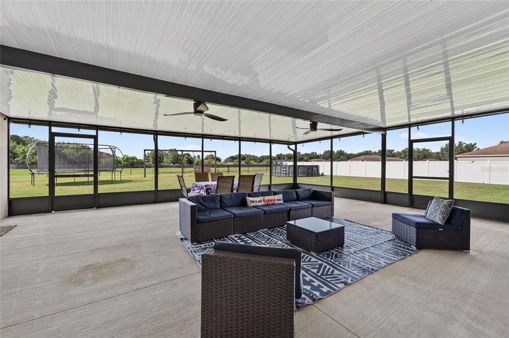 For Sale: $549,000 (4 beds, 3 baths, 2467 Square Feet)
