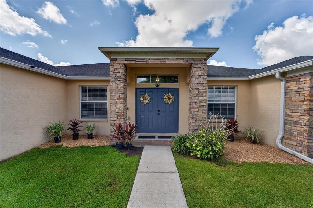 For Sale: $549,000 (4 beds, 3 baths, 2467 Square Feet)