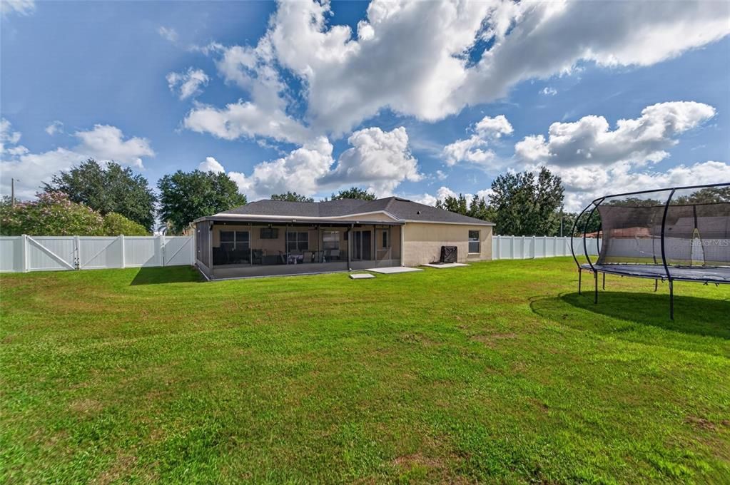 For Sale: $549,000 (4 beds, 3 baths, 2467 Square Feet)