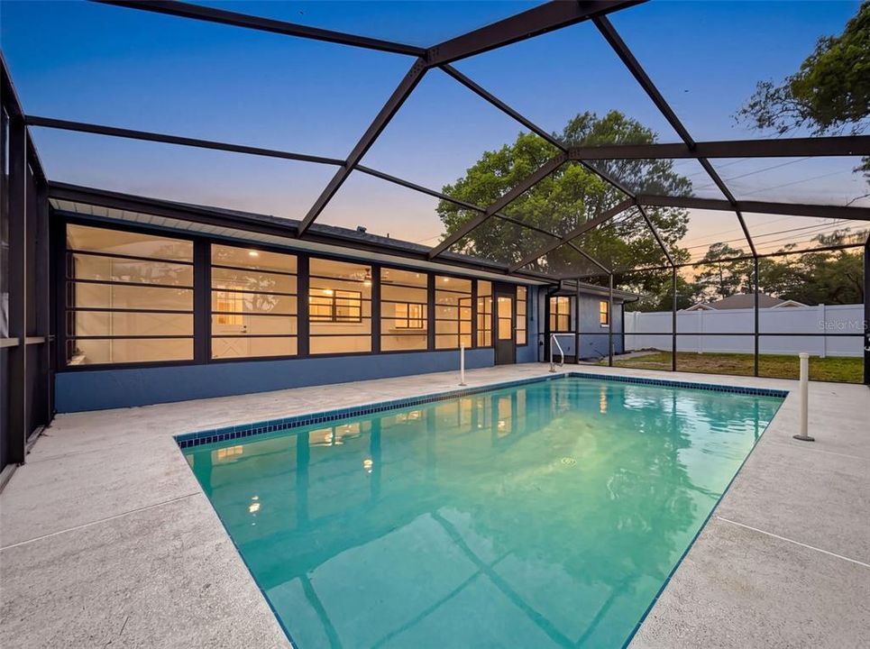 For Sale: $379,000 (3 beds, 2 baths, 1698 Square Feet)