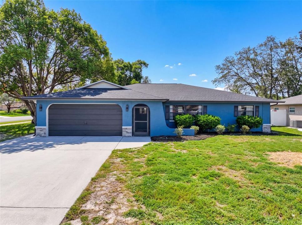 For Sale: $379,000 (3 beds, 2 baths, 1698 Square Feet)