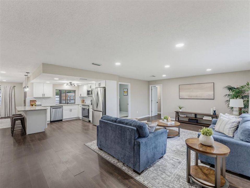 For Sale: $379,000 (3 beds, 2 baths, 1698 Square Feet)