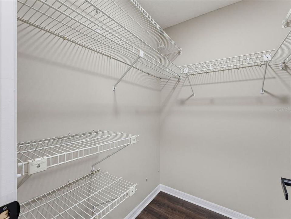 For Sale: $379,000 (3 beds, 2 baths, 1698 Square Feet)
