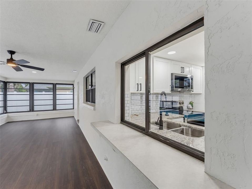 For Sale: $379,000 (3 beds, 2 baths, 1698 Square Feet)