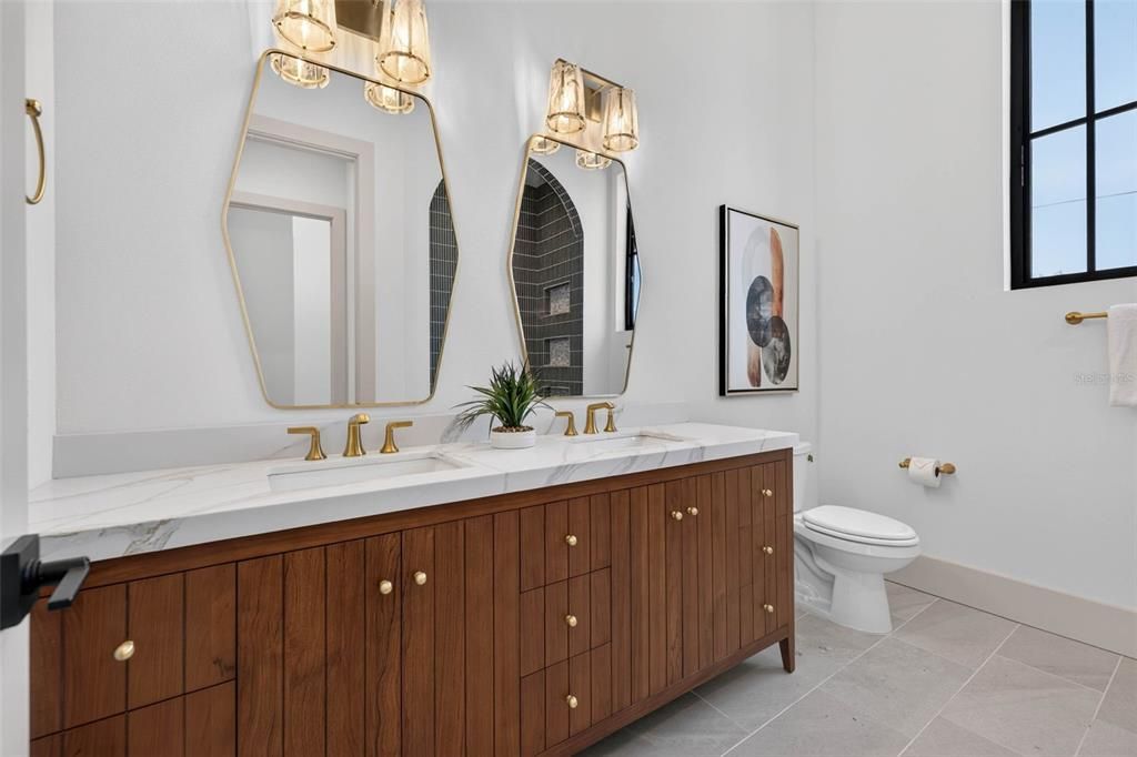 En Venta: $1,999,999 (4 camas, 4 baños, 3074 Pies cuadrados)
