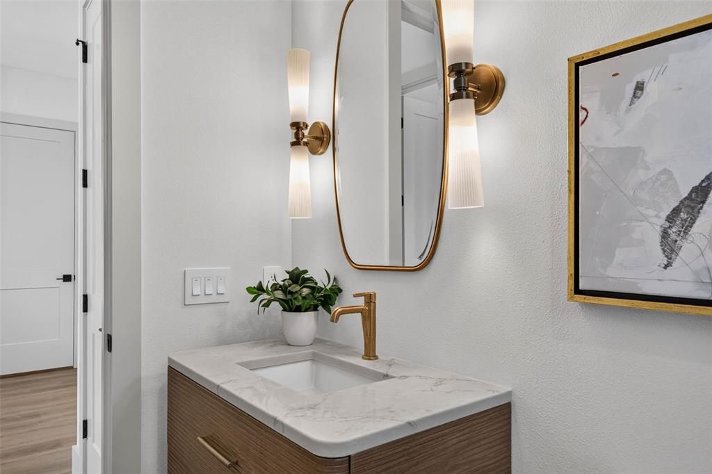 En Venta: $1,999,999 (4 camas, 4 baños, 3074 Pies cuadrados)