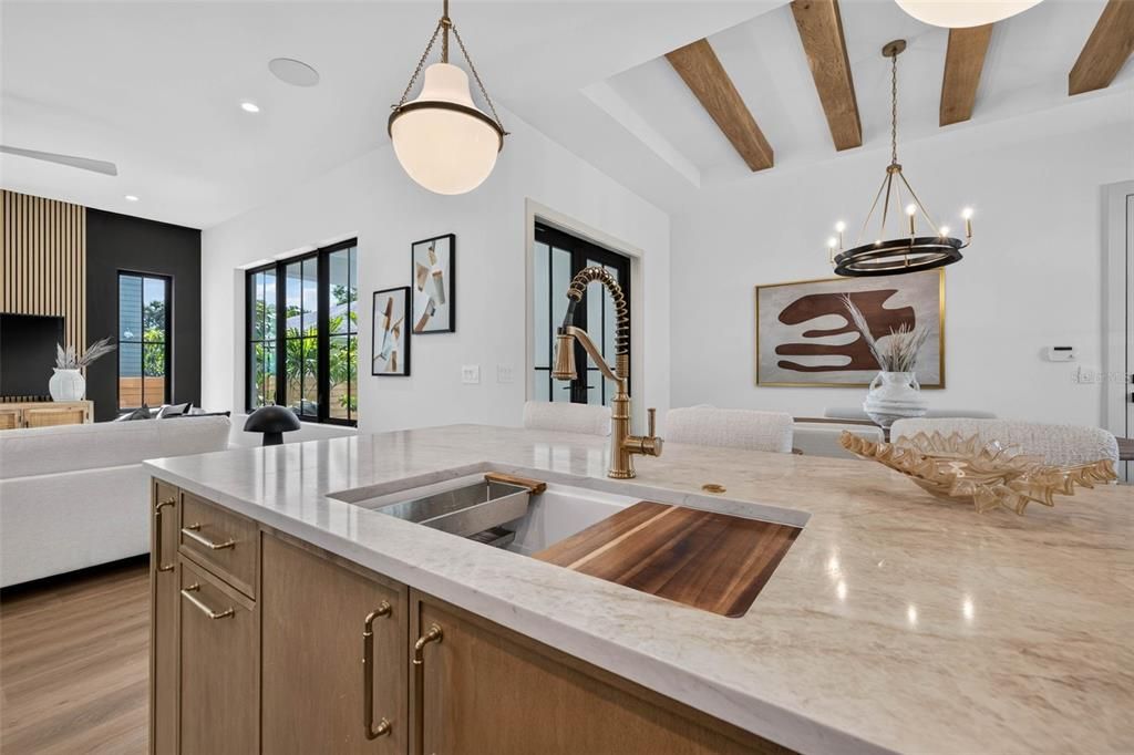 En Venta: $1,999,999 (4 camas, 4 baños, 3074 Pies cuadrados)