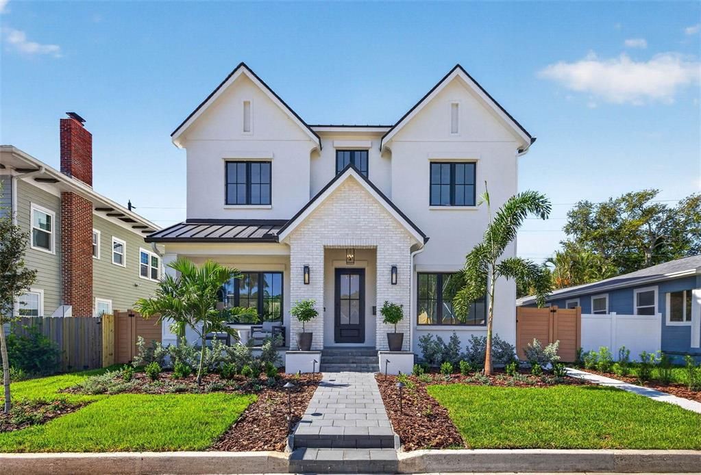 En Venta: $1,999,999 (4 camas, 4 baños, 3074 Pies cuadrados)