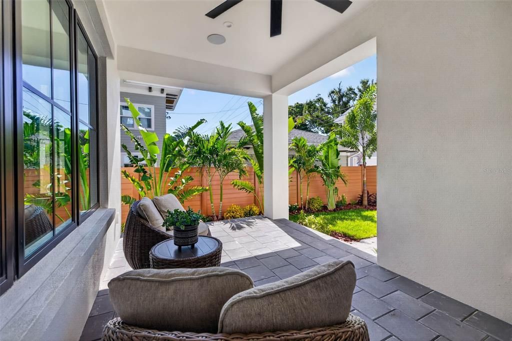 En Venta: $1,999,999 (4 camas, 4 baños, 3074 Pies cuadrados)