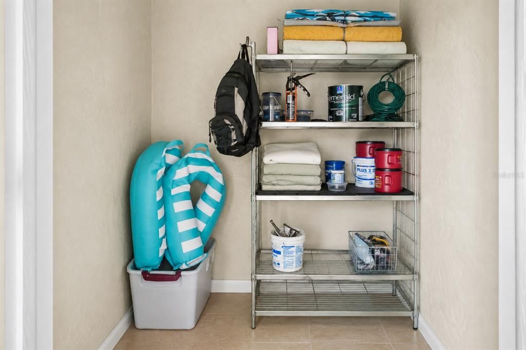 Под контрактом: $168,000 (2 спален, 2 ванн, 1060 Квадратных фут)