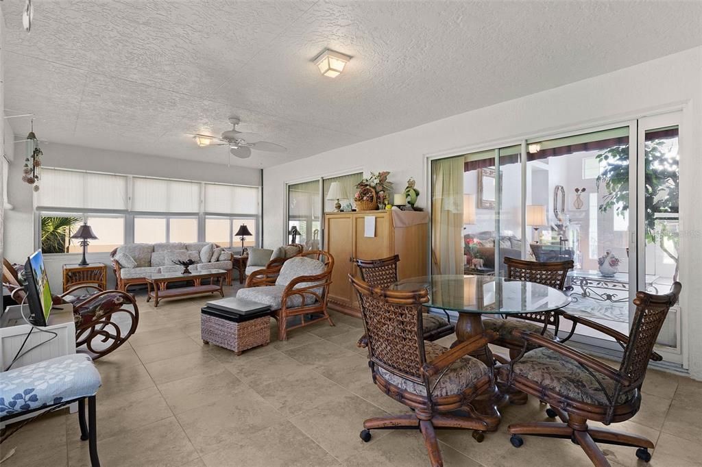 На продажу: $329,000 (3 спален, 2 ванн, 2000 Квадратных фут)