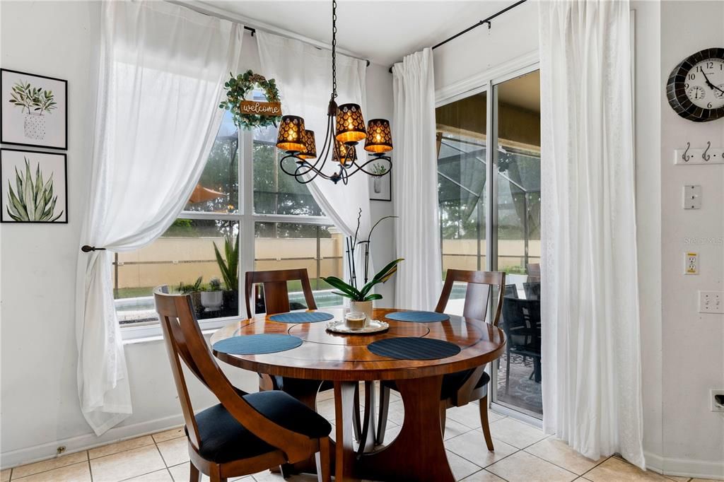 For Sale: $429,000 (4 beds, 3 baths, 1835 Square Feet)