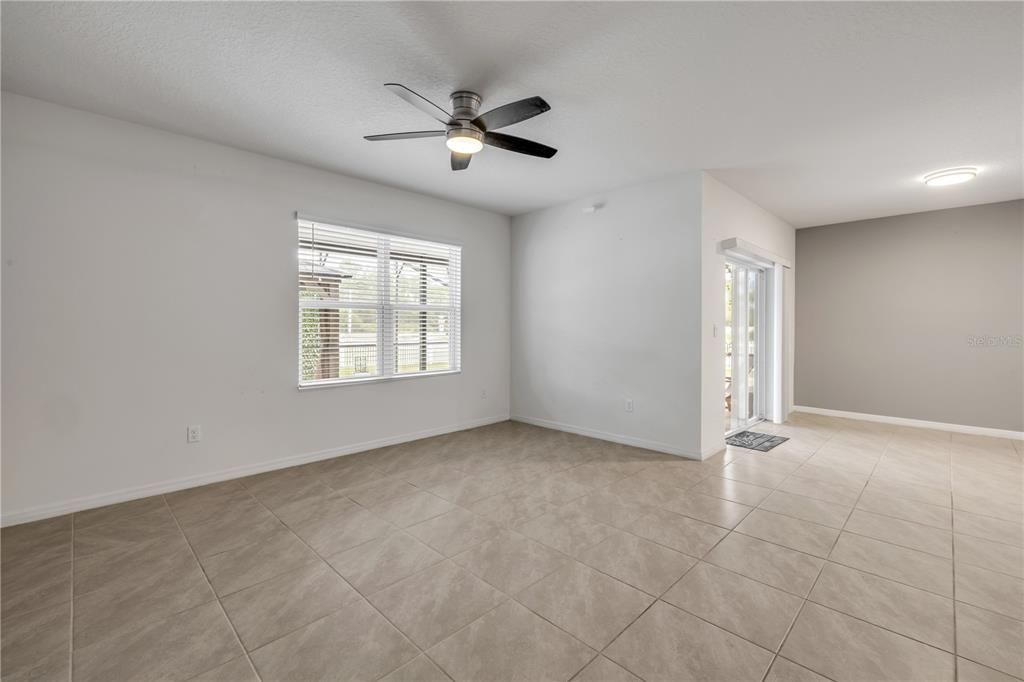 For Sale: $354,900 (4 beds, 2 baths, 1830 Square Feet)