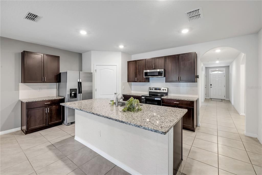 For Sale: $354,900 (4 beds, 2 baths, 1830 Square Feet)