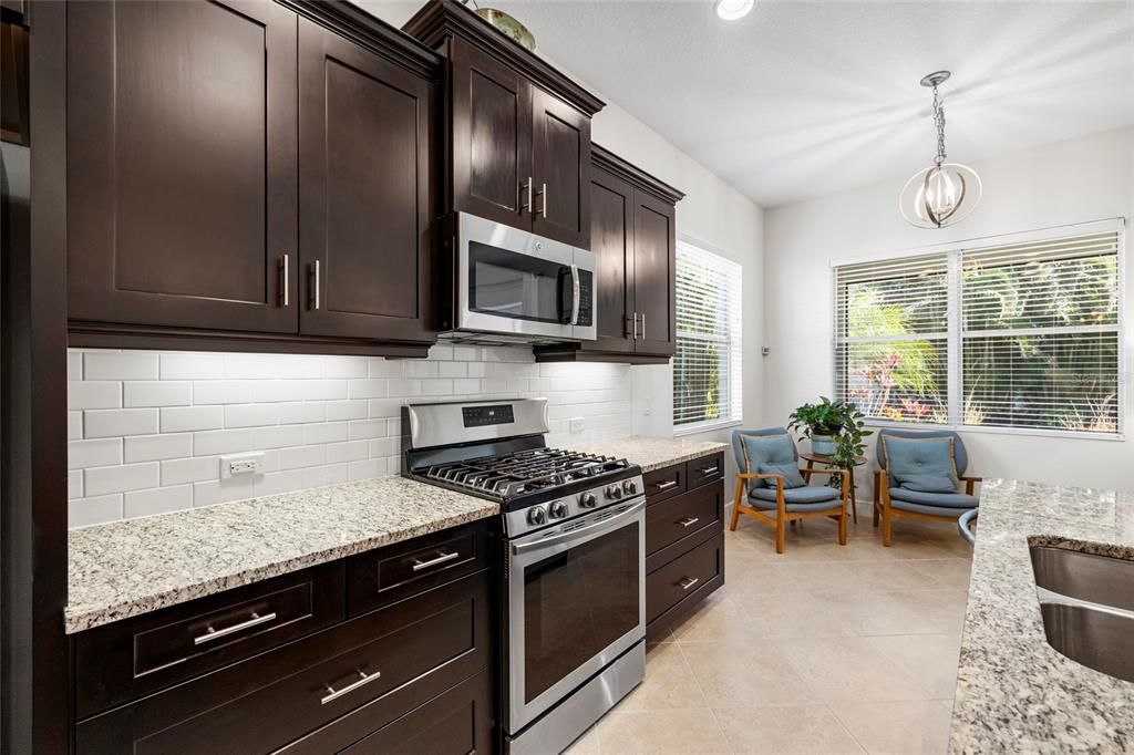 For Sale: $495,000 (2 beds, 2 baths, 1867 Square Feet)