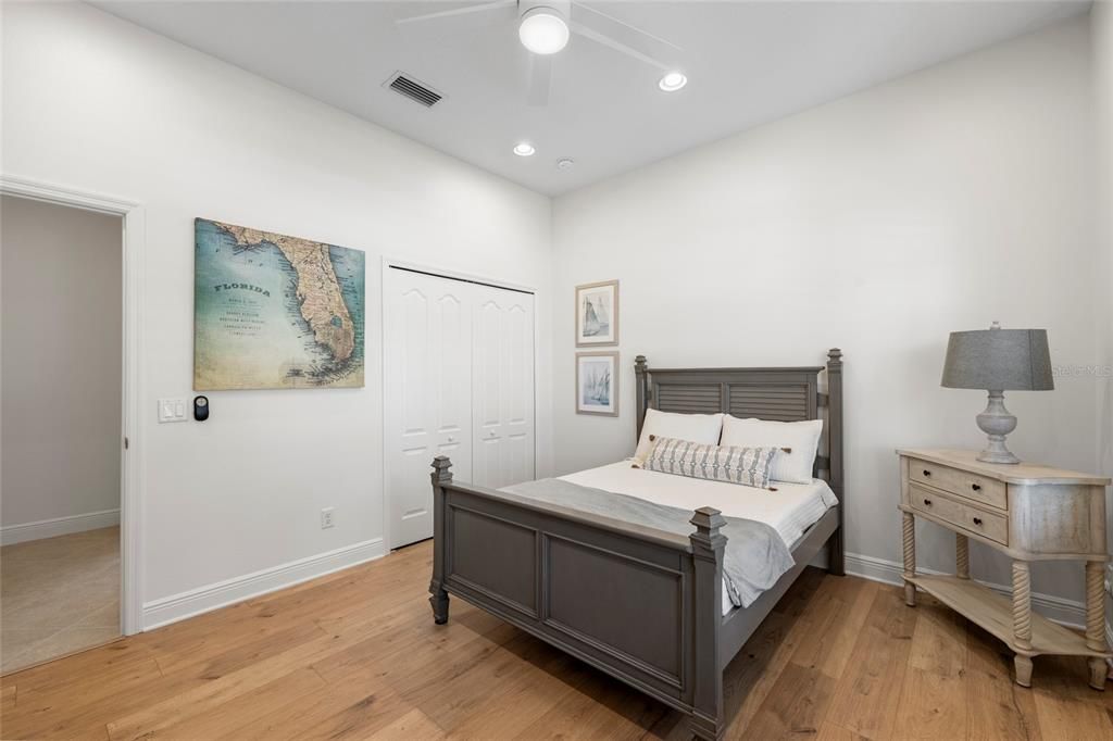For Sale: $495,000 (2 beds, 2 baths, 1867 Square Feet)