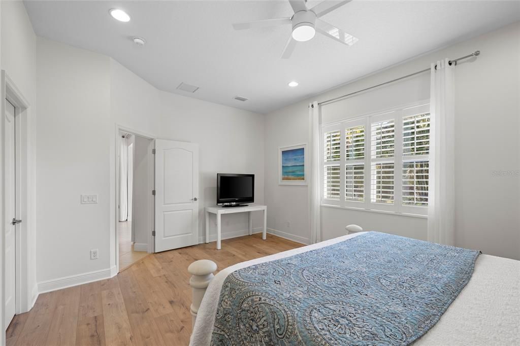 For Sale: $495,000 (2 beds, 2 baths, 1867 Square Feet)