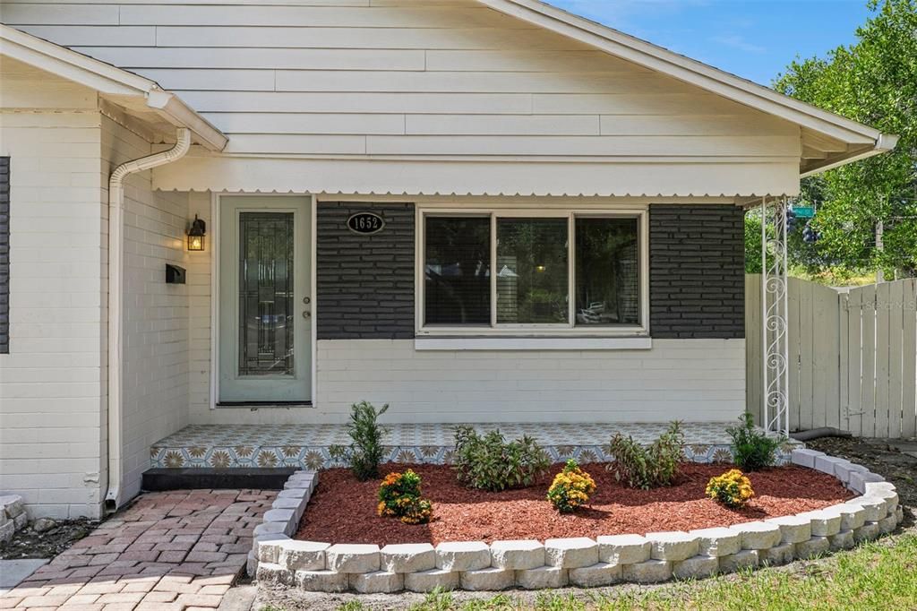 For Sale: $549,900 (3 beds, 2 baths, 1498 Square Feet)