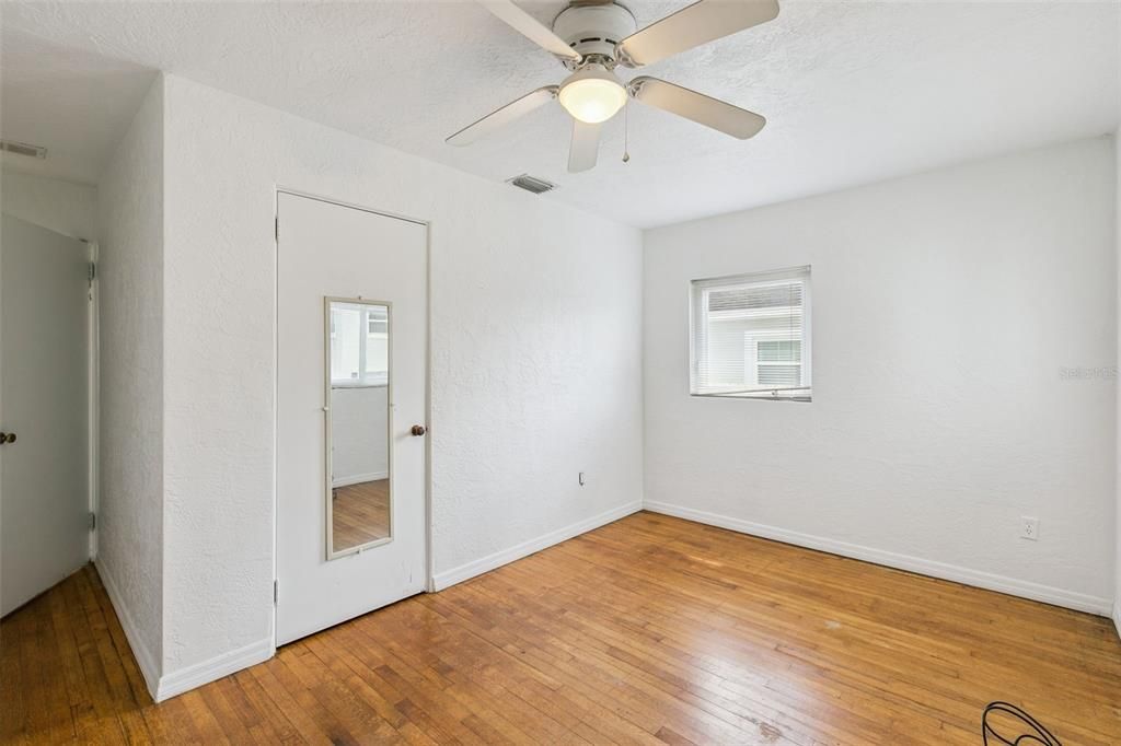 For Sale: $549,900 (3 beds, 2 baths, 1498 Square Feet)