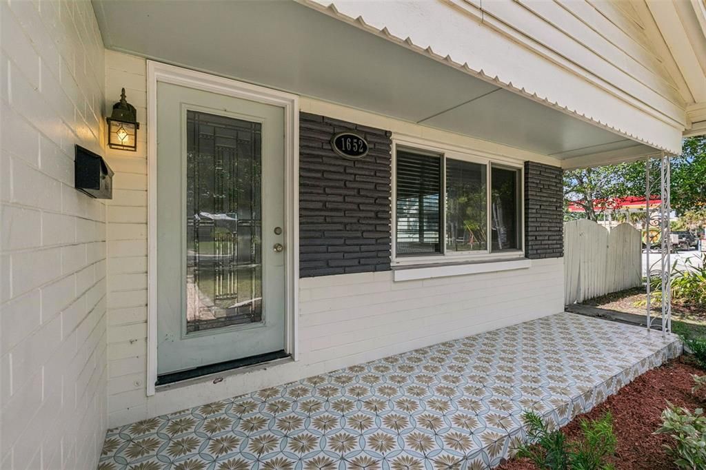 For Sale: $549,900 (3 beds, 2 baths, 1498 Square Feet)