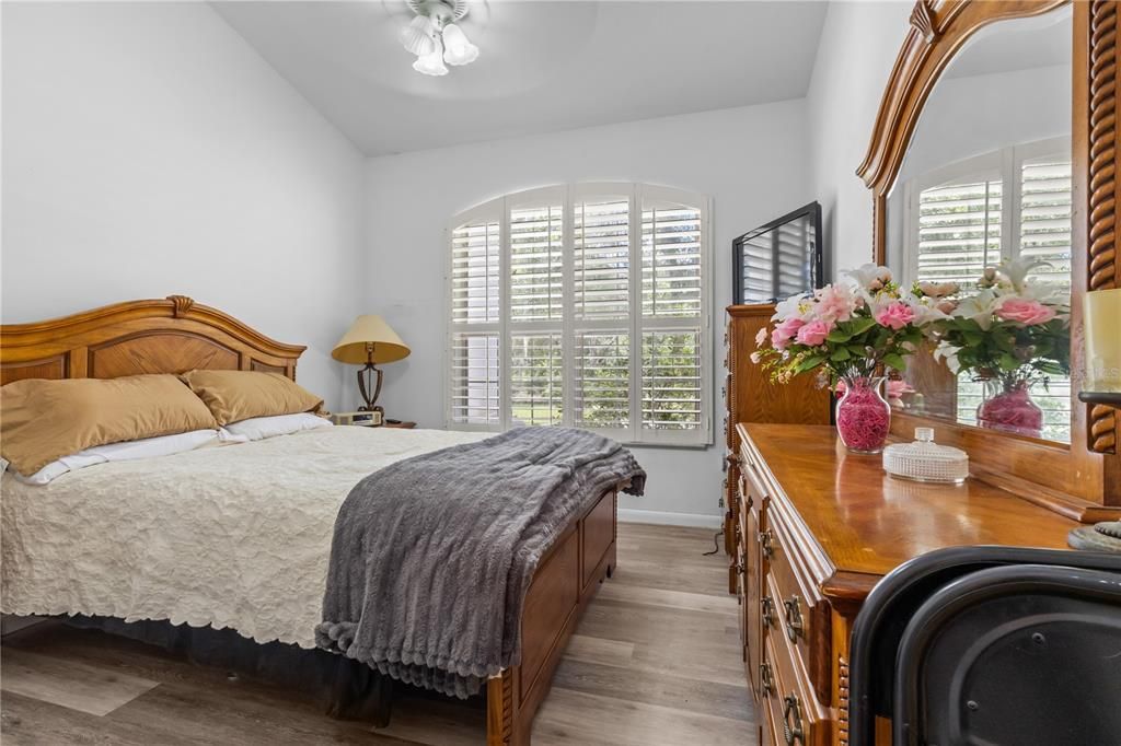 For Sale: $699,900 (6 beds, 3 baths, 4782 Square Feet)