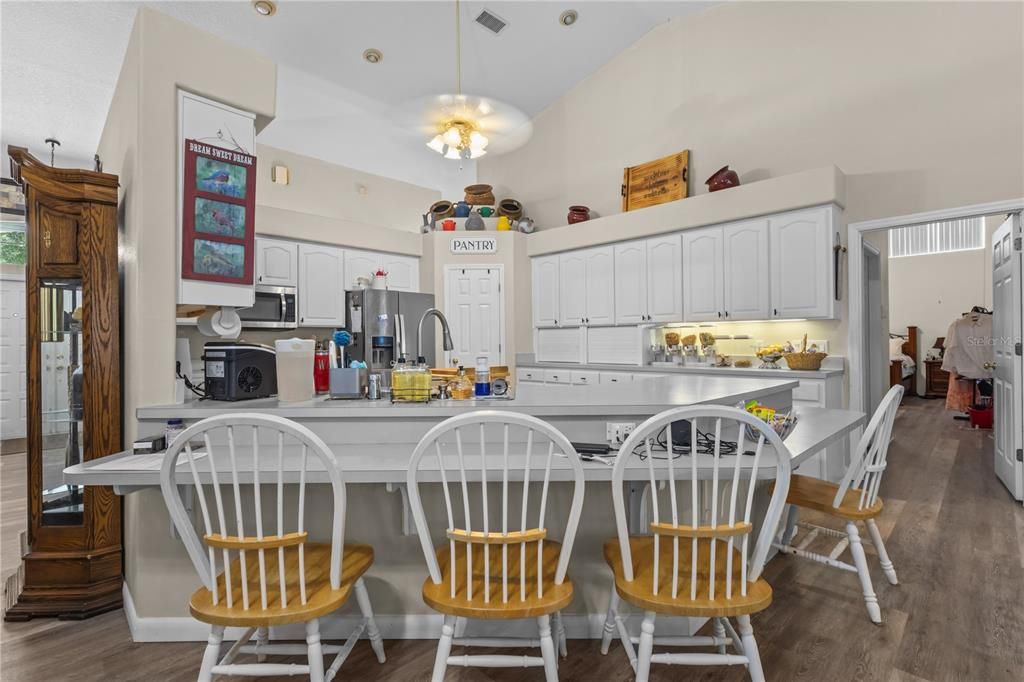 For Sale: $699,900 (6 beds, 3 baths, 4782 Square Feet)