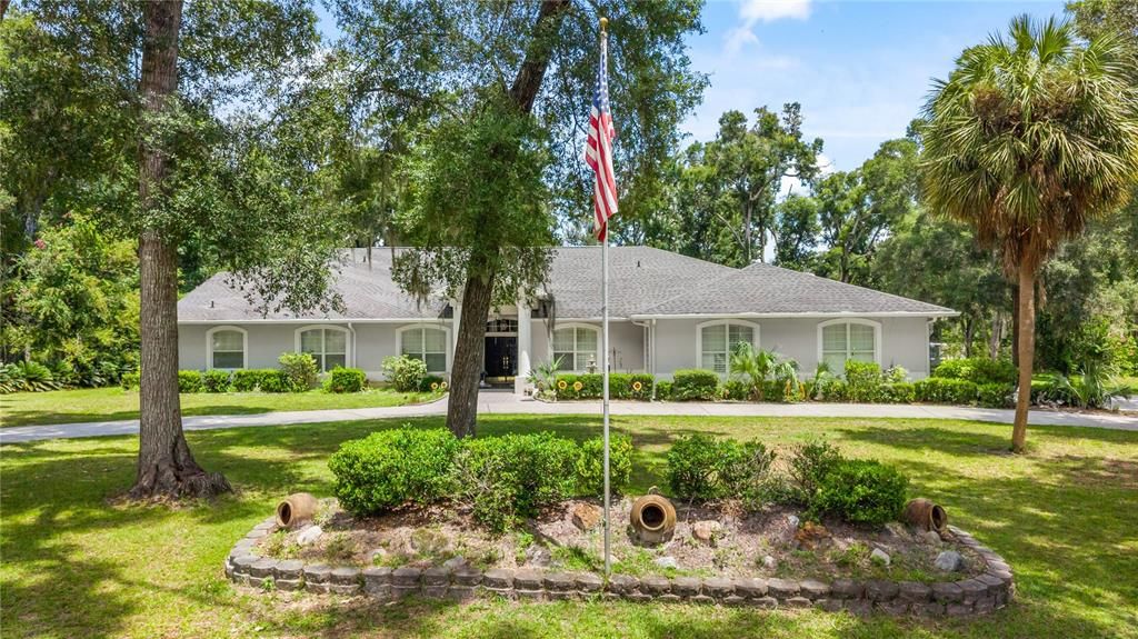 For Sale: $699,900 (6 beds, 3 baths, 4782 Square Feet)