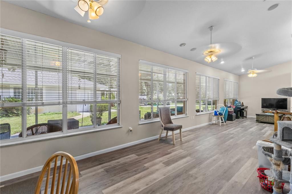 For Sale: $699,900 (6 beds, 3 baths, 4782 Square Feet)