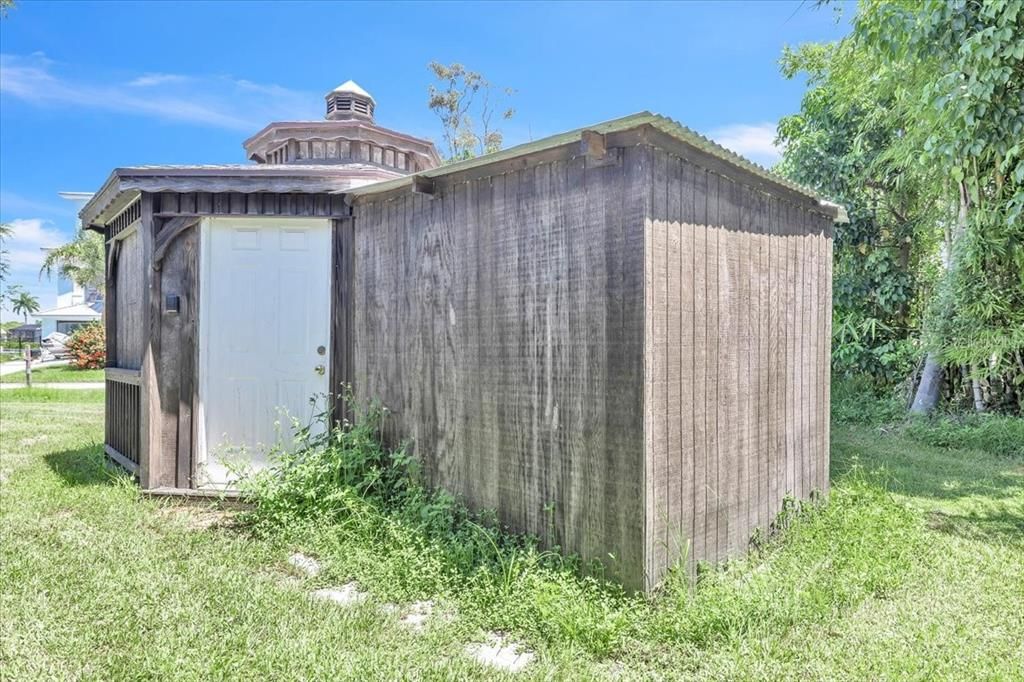 For Sale: $550,000 (3 beds, 2 baths, 1622 Square Feet)
