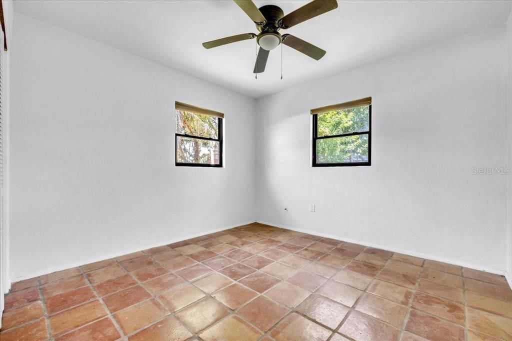 For Sale: $550,000 (3 beds, 2 baths, 1622 Square Feet)