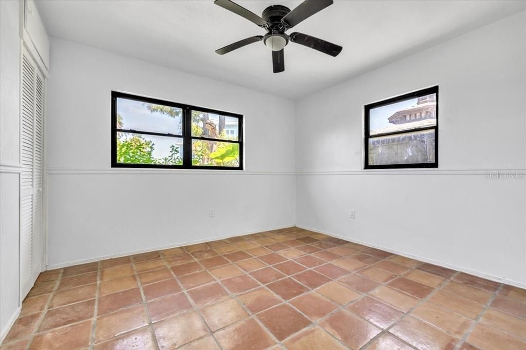 For Sale: $550,000 (3 beds, 2 baths, 1622 Square Feet)