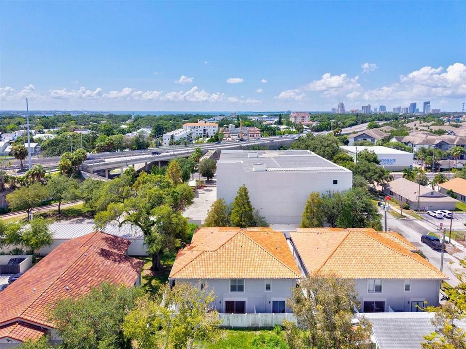 На продажу: $524,900 (2 спален, 2 ванн, 1573 Квадратных фут)