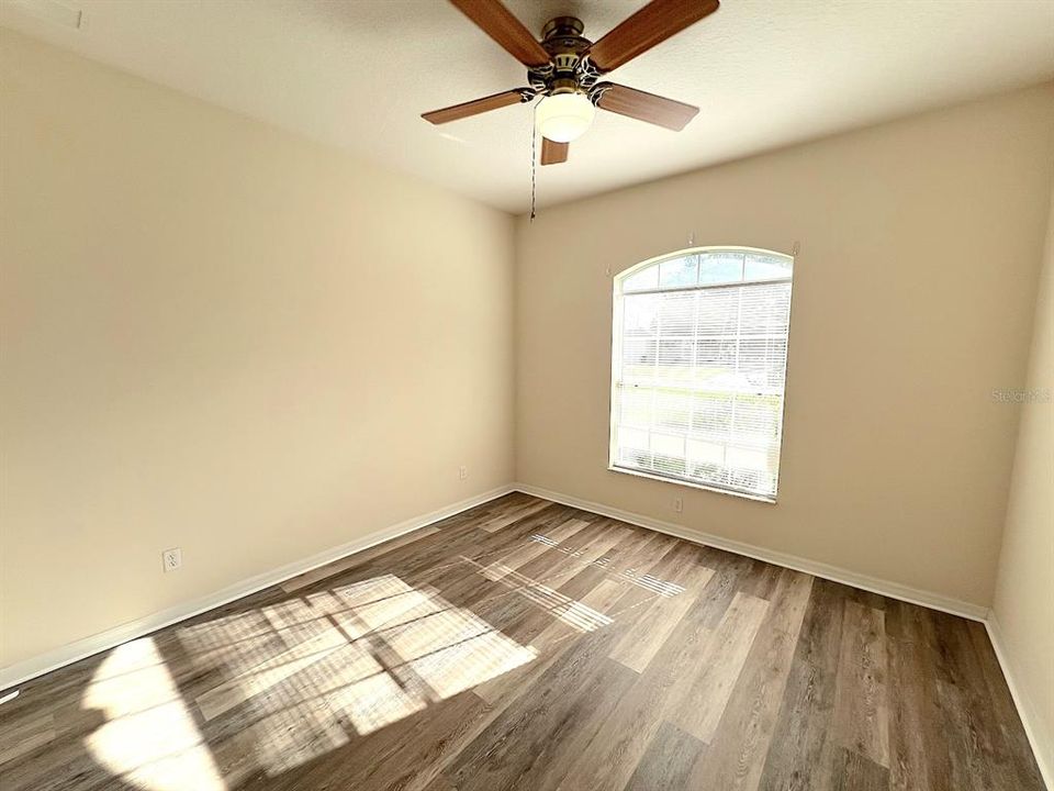 For Sale: $353,000 (4 beds, 2 baths, 2033 Square Feet)