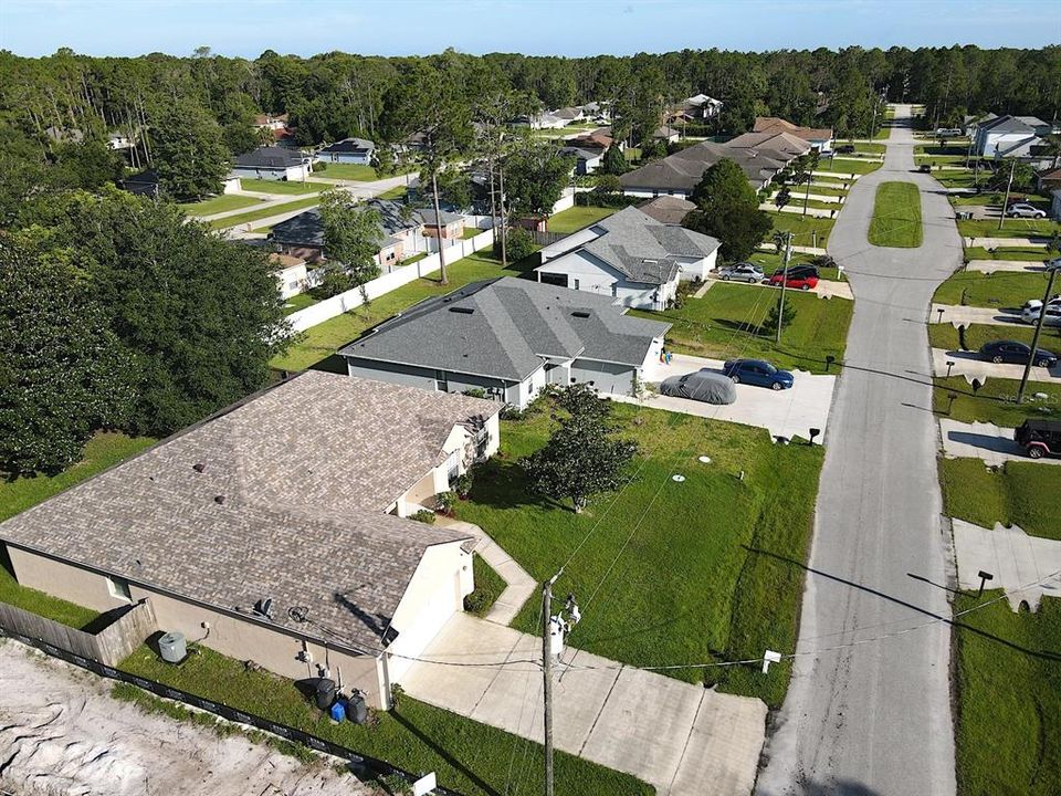 For Sale: $353,000 (4 beds, 2 baths, 2033 Square Feet)