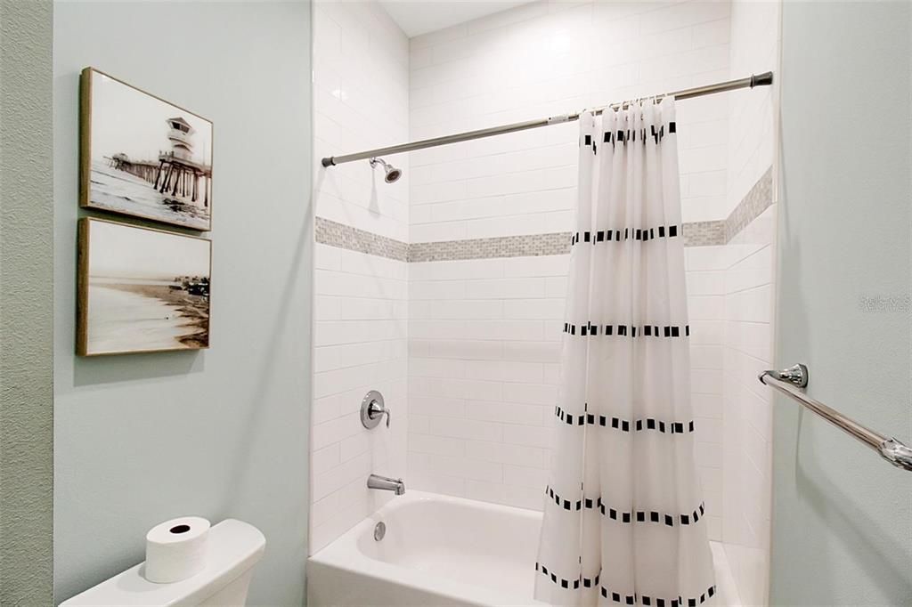 В аренду: $2,399 (3 спален, 2 ванн, 1440 Квадратных фут)