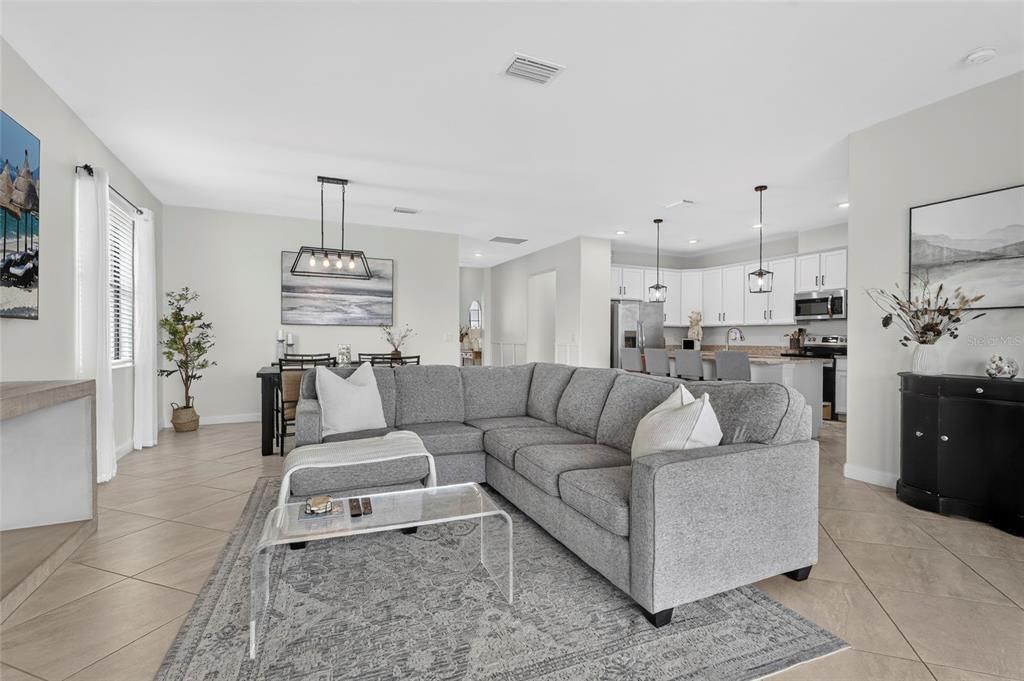For Rent: $5,000 (4 beds, 3 baths, 2016 Square Feet)