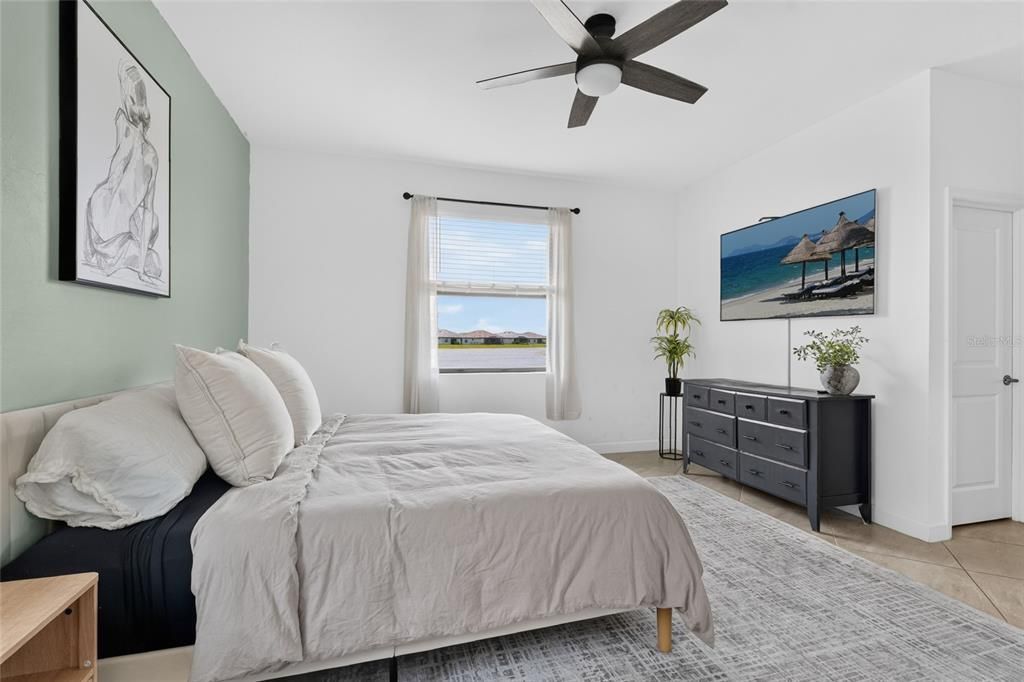 For Rent: $5,000 (4 beds, 3 baths, 2016 Square Feet)