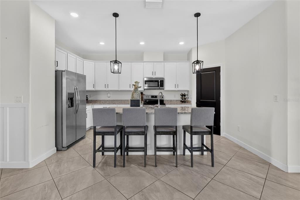 For Rent: $5,000 (4 beds, 3 baths, 2016 Square Feet)