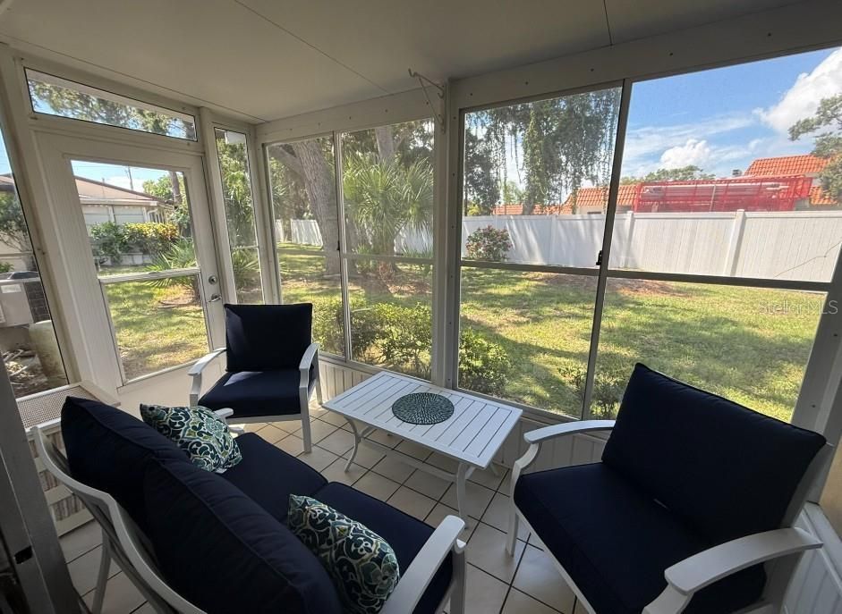 For Rent: $1,395 (1 beds, 1 baths, 672 Square Feet)