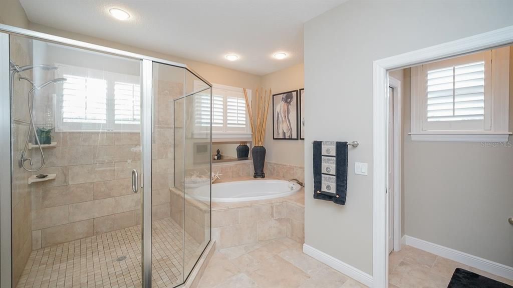 For Sale: $1,799,900 (5 beds, 3 baths, 3667 Square Feet)