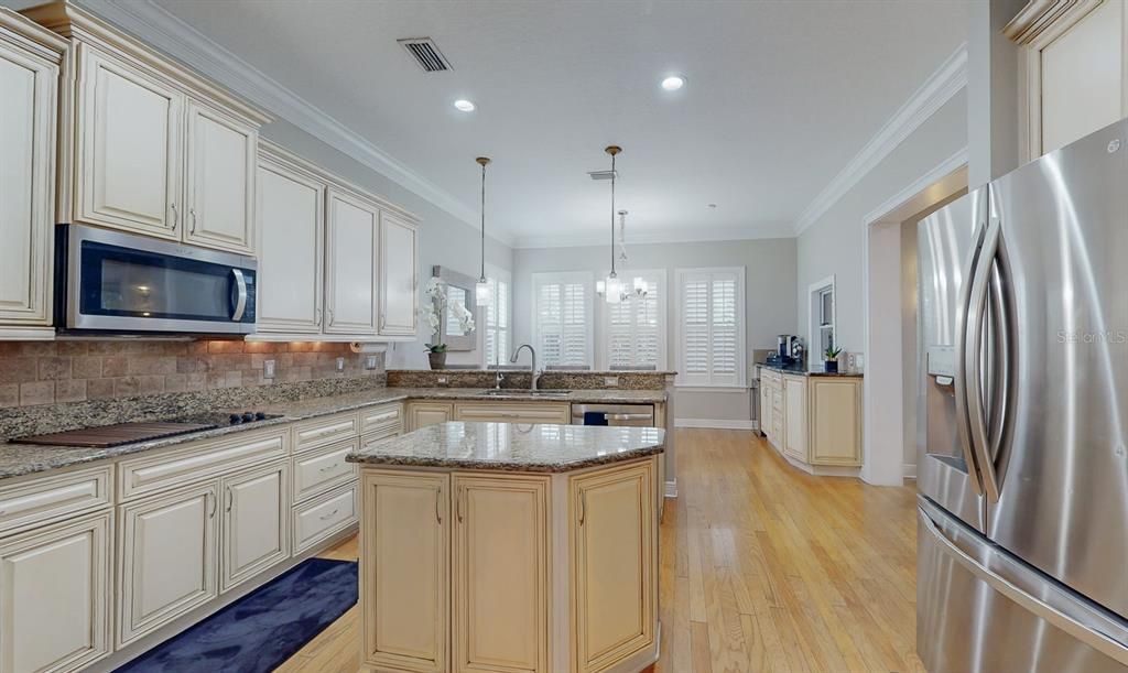 For Sale: $1,799,900 (5 beds, 3 baths, 3667 Square Feet)