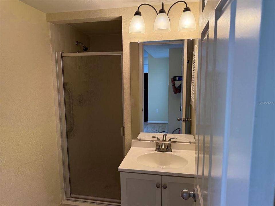 For Rent: $1,700 (2 beds, 2 baths, 848 Square Feet)