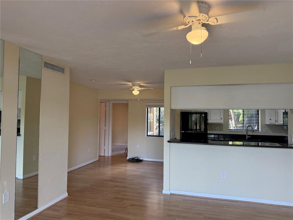 For Rent: $1,700 (2 beds, 2 baths, 848 Square Feet)